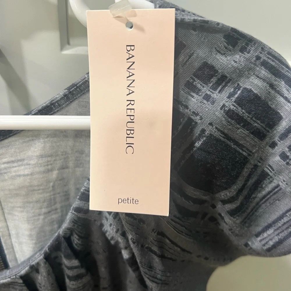 NWT Banana Republic top - Picture 3 of 6